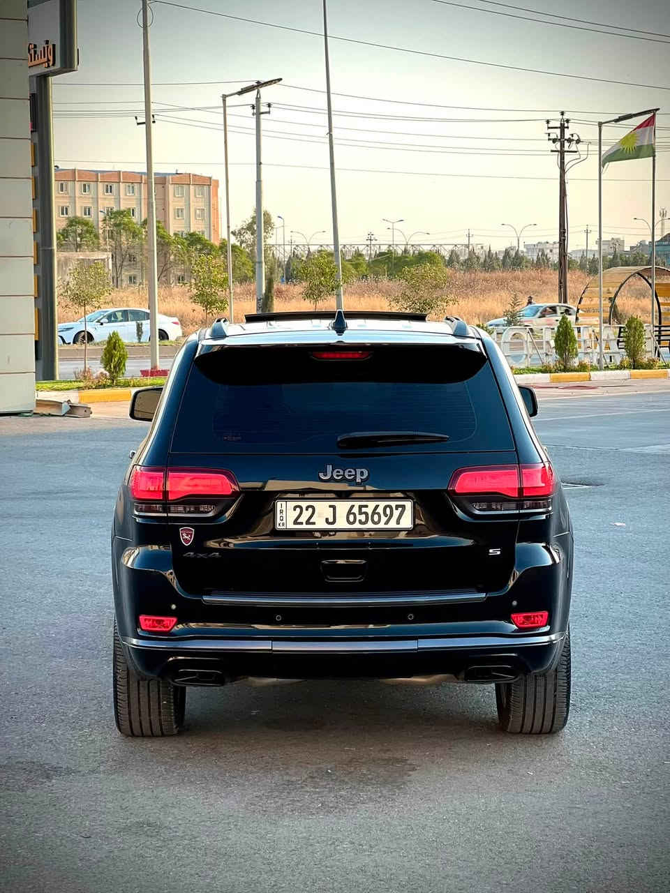 Jeep grand cherokee 2020 S
مواصفات S  شةريكة ليث العبيدي

سفر اربيل

فول فول مواصفات

دبل اكسل ٤*٤

بانوراما

داخلي احمر بيلادي

كشنات جلد هيتر  و ميموري

ستيرن هيتر

كير شفت

رادار مراياة

صندوق كهرباء

تشغيل عند بعد

 سيارة بدون صبوغ حتا دعامي ما بيها صبغ

كير محرك بشرط مامفتوح

بيها ٣ مكان شوية PDR

مكان اربيل

سعر ٢٨٨ و مجال

***********
