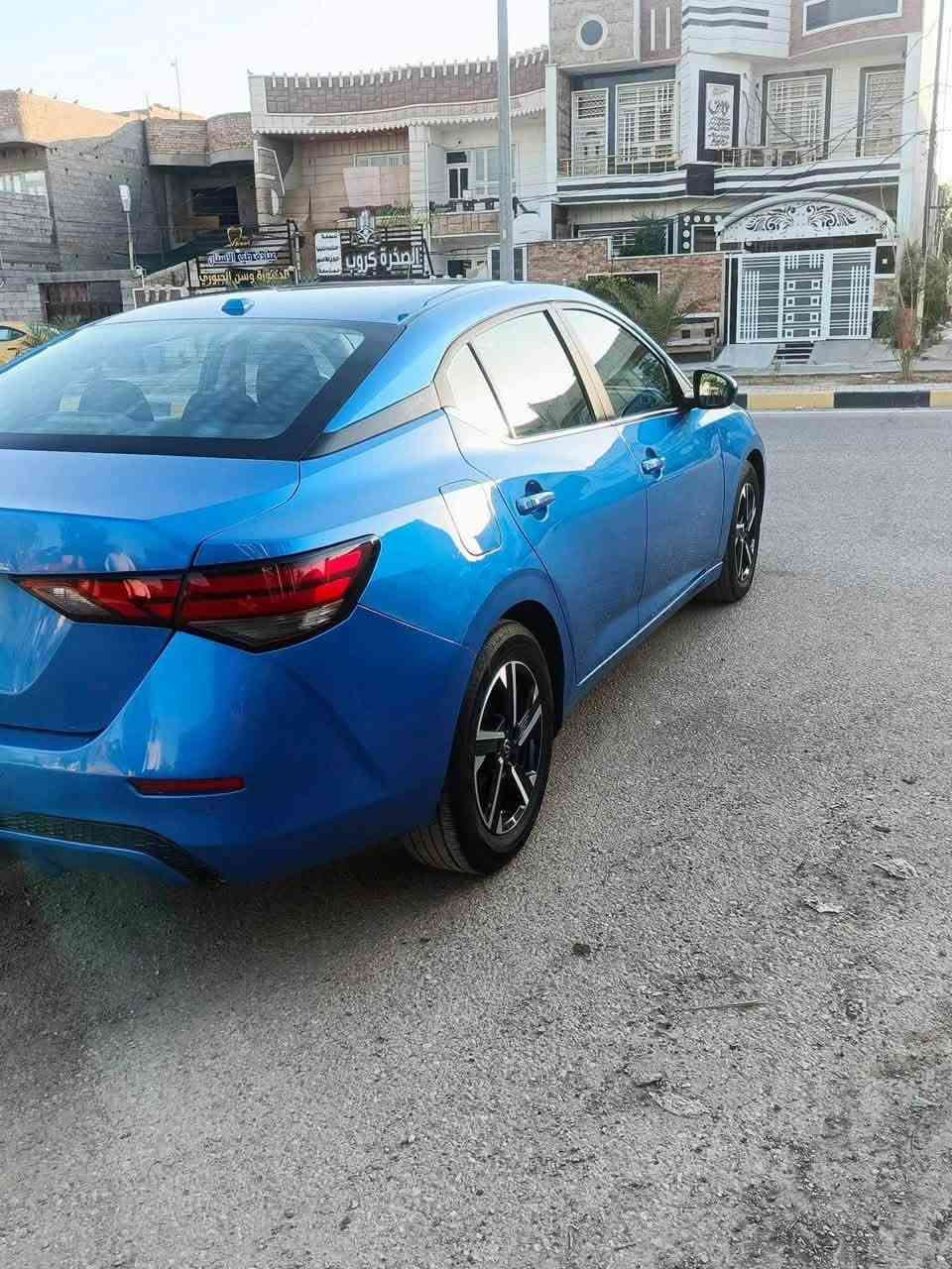 سنترا 2025 SV بحالة وريحة الشركة استخدام قليل صبغ فقط الصندوك بدون دواخل جميع الايرباكات سليمة

حجم المحرك : .2.0L( 4,سلندر )

ابواب بصمة

بصمة تشغيل 
 
شاشة  ايباد

كاميرة 

اوتو ستارت Auto Start

اوتو ستوب Auto Stop‎

رادار امامي (تحديد مسار)

رادار جانبي  (نقاط عمياء)

رادار خلفي (التحذير من الاصطدام)

حساسات خلفي 
 
تحكم استيرن 

138$
ديالى بعقوبة 
***********
