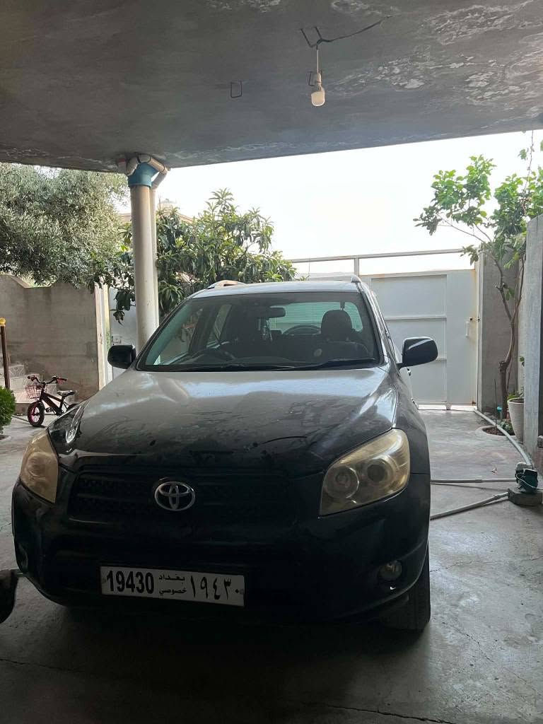 تۆیۆتا  Rav4  مۆدیل 2012 ی فوول تەنیا 
 گێڕ عادی 
سوکان عکس
مەکینەی گۆڕاوە بە کامیری 2007 
تەبرید لەسەر سویج بی لێدران 
ساغە مووس و بڕاوە نیە 

ژ.م//*********** رانية, السليمانية
