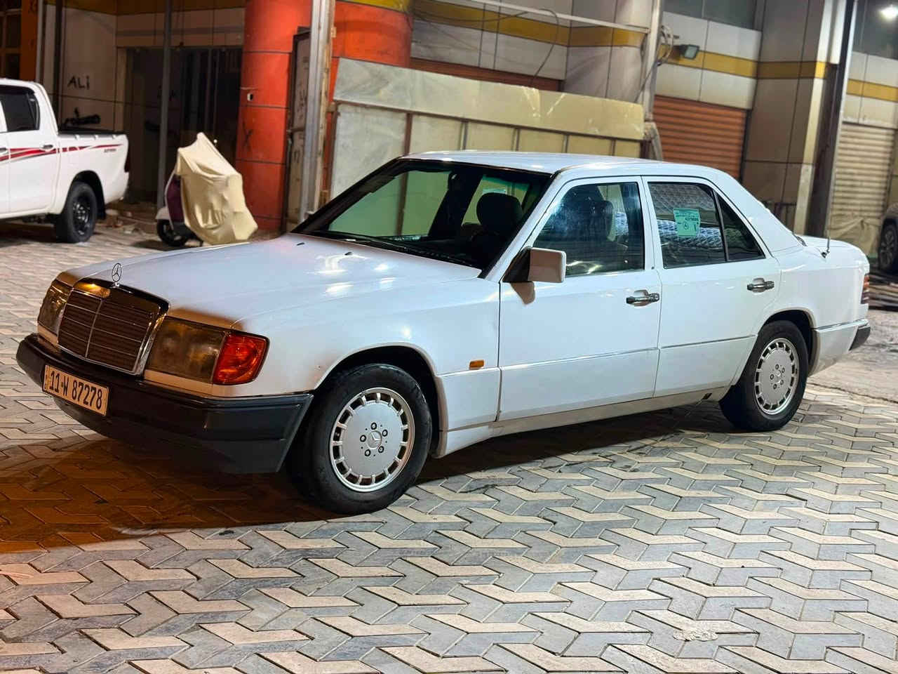 سلام عليكم 
دب مديل 87
بيها صبغات مو صبغ عام 
السياره حلوه وجاهزه على آخر حبايه
تبريد ثلج غرفه حلوه مقذف
السعر 59 وبيه مجال 
***********

