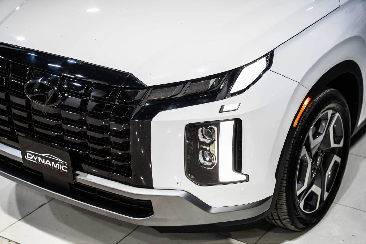 2024 HYUNDAI PALISADE

موديل :2024
مواصفات : فول
محرك : 6 سلندر 
وارد : امريكي
صبغ : فقط جنطة بدون داخل 
ارباك : كل سليم شركة✅✅✅
رقم : ( موقط) ( كاتي)
ناونيشان هةولير جادةي حديد و خشب پيشنگاي دايناميك موتورز
بو زانياري زياتر پةيوةندي بكةن بة وتس اب
*********** 
======================= أربيل, العراق
