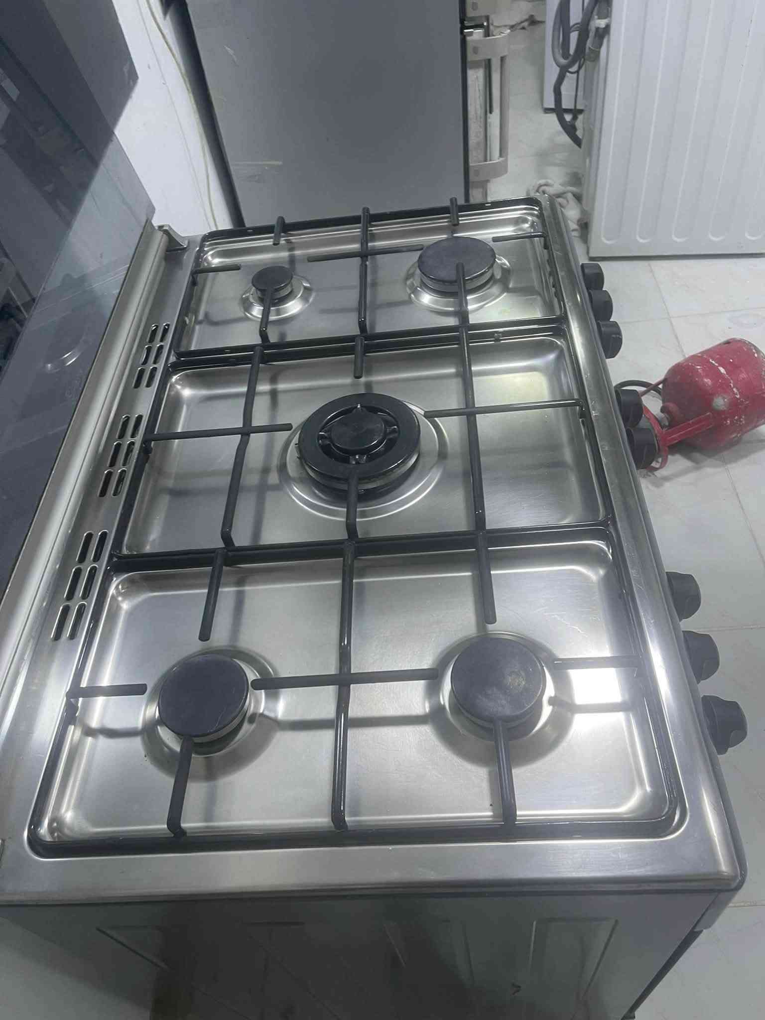 طباخ جديد كلش الفرن مامستعمل ابدخمسه  عين لونه كلش حلو
السعر ١٤٥ الف وبي مجال بسيط

 غساله اوتو ٩كيلو  حار بارد هيتر  كلش نضيفه شغاله بشرط الضمان

السعر ١٧٥ الف وبيه مجال بسيط 

المكان سليمانيه رابه رين

 التوصيل داخل سليمانيه مجانية

***********/06824821683
