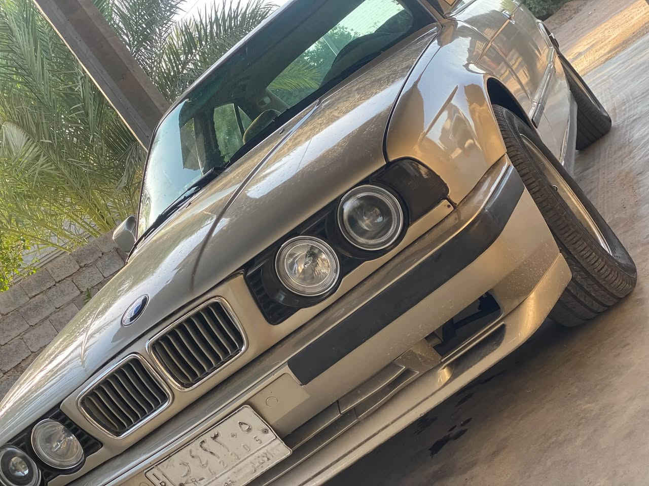 بي ام 500 محرك صقر دبل فانوص يشك الكاع السياره نضيفه حيل مشكلتهه الكير منمر ٣ مينطي نمر كالولي العقل 
السياره صبغ فقط ما بيهه قطره خويي او ضربه 
السعر 45 ورقه *********** المو شراي لا يخابرني

