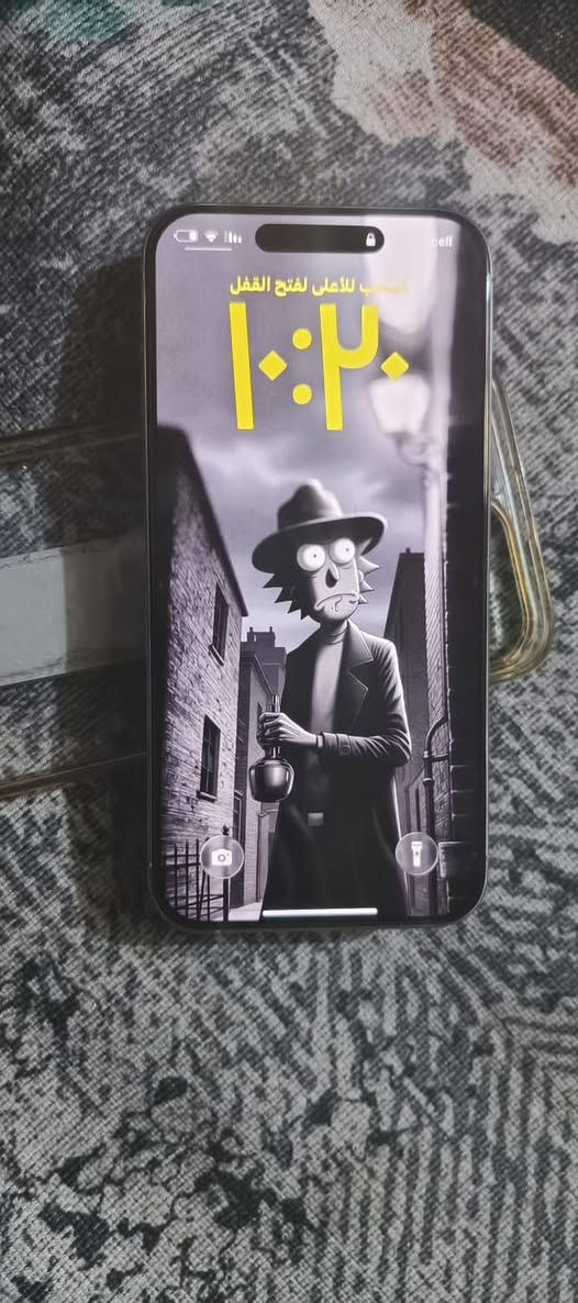 السلام عليكم أيفون15pro max ذاكره 256 دبل شريحه نموذج M/ZAA بطارية94 وياه فقط كارتونته الاصليه شاحنه ماطي وياه فقط كارتون الاصليه وكفر حماية السعر مليون و150للتواصل *********** مكاني بغداد
