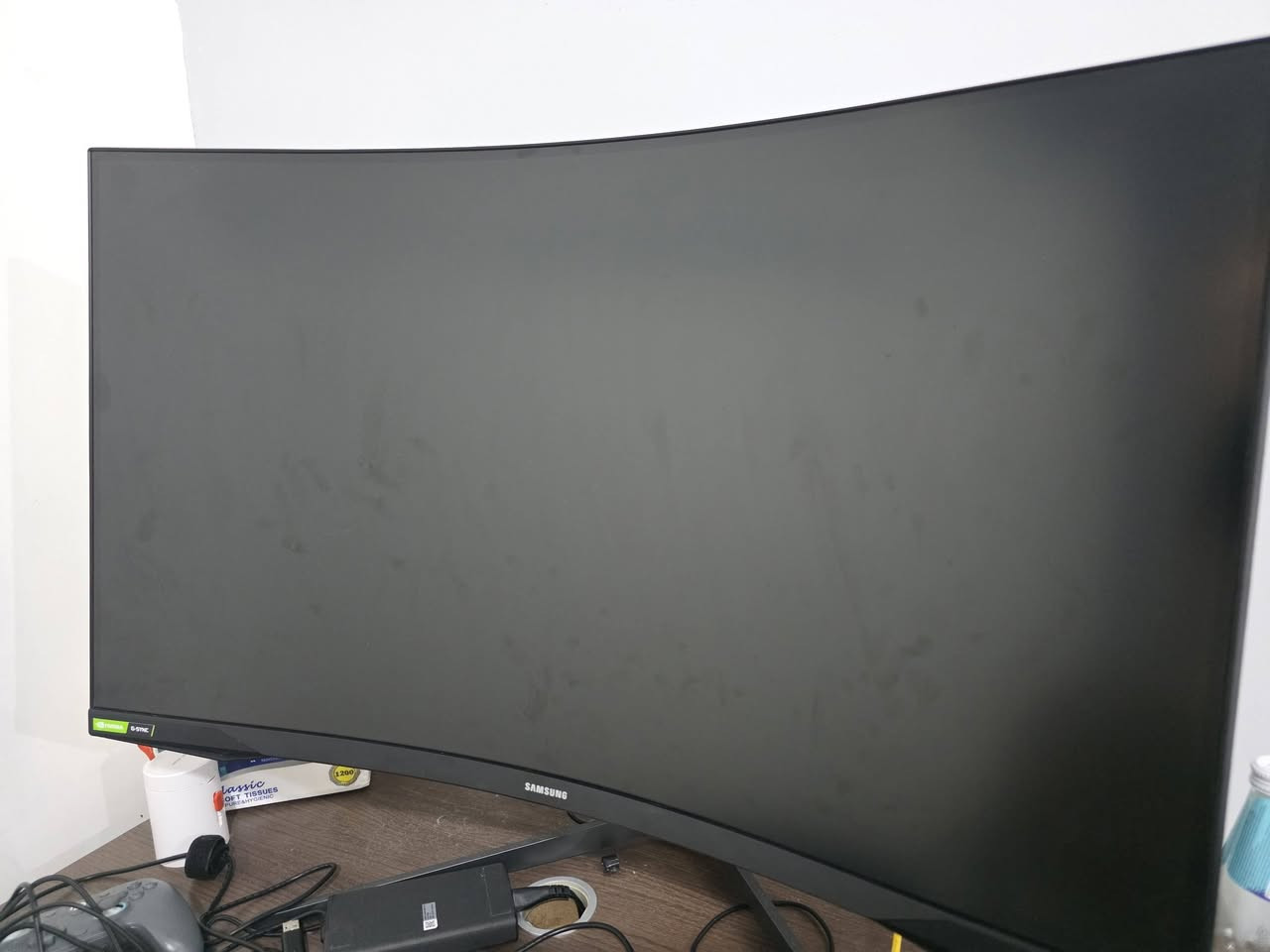 السلام عليكم
شاشة samsung g7 للبيع فقط

Curved
240hz
2k
32 inc
غراضها كاملة 
كارتونة
كيبل دسبلي بورت
المحولة
وكيبل التشغيل 
🔴 الشاشة نظيفة من الاخير لا واكعة لا مضروبة وموجود فيديو بالمنشور فحص للبكسلات مابيها اي مشكلة 

سعرها 450 الف وبيها مجال بسيط جدا ( الجديد مالتها سعرة 665 الف ) 
واتساب فقط ***********
مكاني : كرادة داخل 
توصيل غير متوفر

