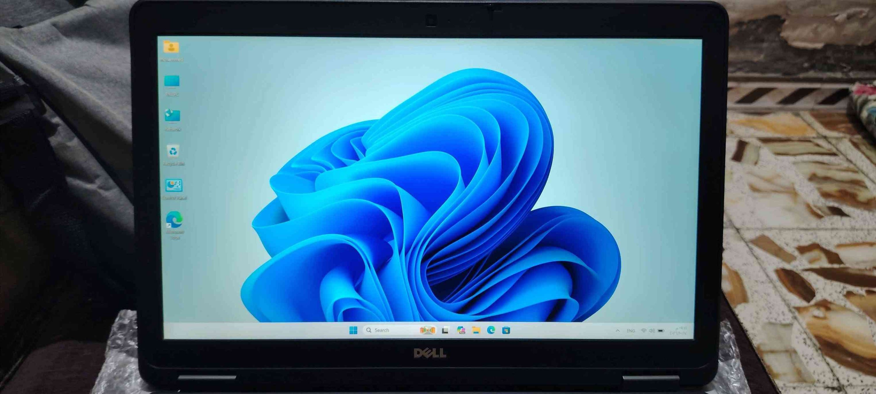 ديل E6540 • كور i7 جيل٤ • ٢٥٦ جيجا SSD