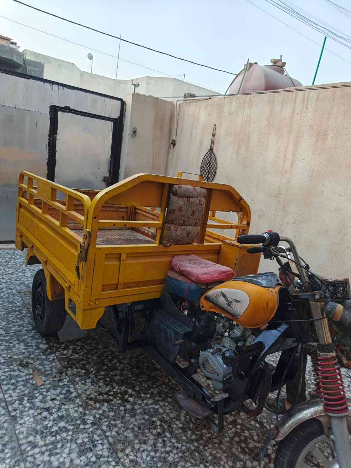 ستوته جمره فحل البدي العريض
شاصي كفاله لا لحيم ولا فطر جاهزه  للعمل 
كربائيات كلها شغاله العنوان بصره جزيره ***********
