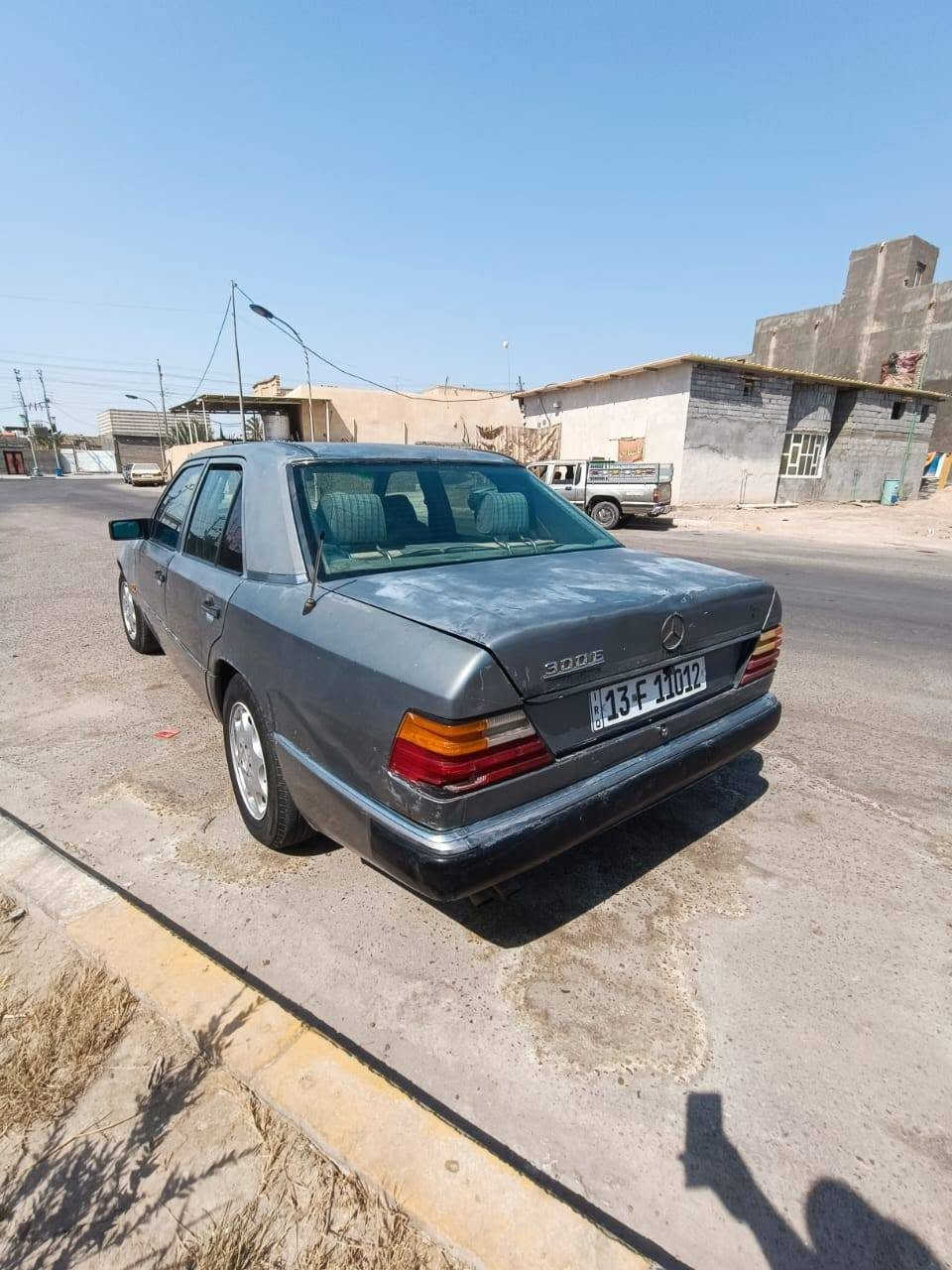 سلام وعليكم مارسدس مديل 91 مكينه 3000 مكينه وكير جديد تخم تاير حداده جديده سنويه 29 رقم دولي تحويل مباشر السعر 40 وبه مجال مكاني القرنه بني منصور وشراي يتصل عله الرقم ***********
