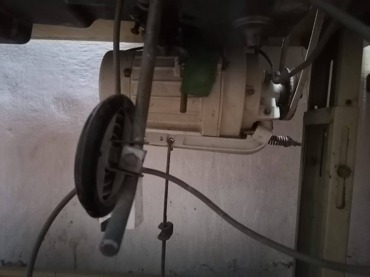 للبيع الفراشه اب40والبرذر اب75والاوفر اب100والصناعيه كامله مع ميز وماطوره اب125مكان نجف ***********
