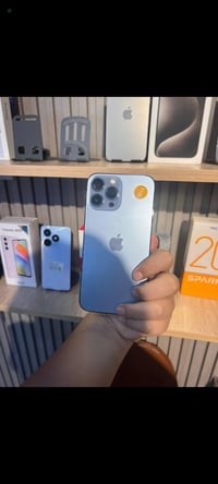 ايفون 13pro max ذاكره 512 الجهاز لون سمائي كلش نضيف خدش مابي بطاريه ٩٦...