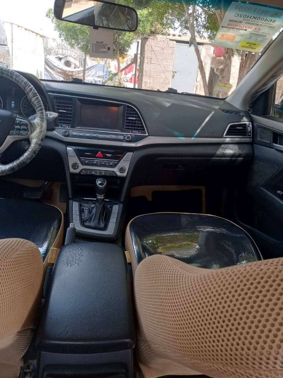 النترا ١٨ سياره جديده السعر ١١٠ وبيها مجال واذا اكو مراوس ستاركس ٩ ١٠ اراوس مكاني ديوانيه ماجاوب عل تعليقات اتصل وادلل ***********
