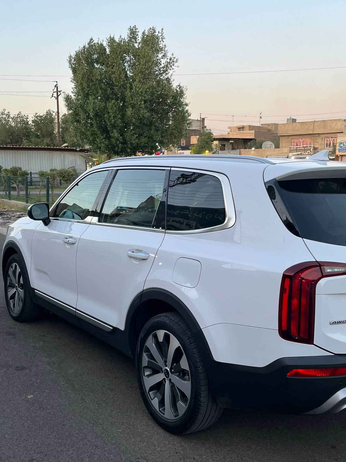السلام عليكم
KiAتيلورايد ٢٠٢١

رقم اربيل الجديد هزه جديده 
تحويل او وكاله حاضر 

المواصفات

محرك ٦سلندر (حجم ٣٨٠٠)

(بيها منضومه غاز )

بصمه تشغيل +تشغيل عن بعد 
اشاير ترحيب عند الاقتراب 
لايت لد زنون هايلوجين 
كشنات جلد
كشنات تدفئه تبريد +كهرباء 
فول تحكم ستير 
شاشه كبيره+اريل نفكيش 
رادار امامي
رادار خلفي
رادار جانبي
نقطه عمياء
وقوف ذاتي امامي
وقوف ذاتي خلفي
نضام ايكو قتصادي
نضام مانع تزحلق
نظام سبورت درايف
نظام قياده في الثلوج
نظام إطفاء ذاتي عند الوقوف
نظام مقياس اطارات السياره
هند بريك بصمه
كشنات vip منفصل
تبريد مركزي 3 قطع
محرك 6 سلندر
قياده ذاتيه
تحديد مسار 
وباقي هواي مواصفات ممذكوره 

الحادث 
(جانبي جاملغ الايمن وباب ايمن وحافه الباب الخلفيه )
ايرباك سستم راجع 

السعر ٢٢٥وبيها مجال 

***********
***********
مكاني بغداد حي الاعلام
