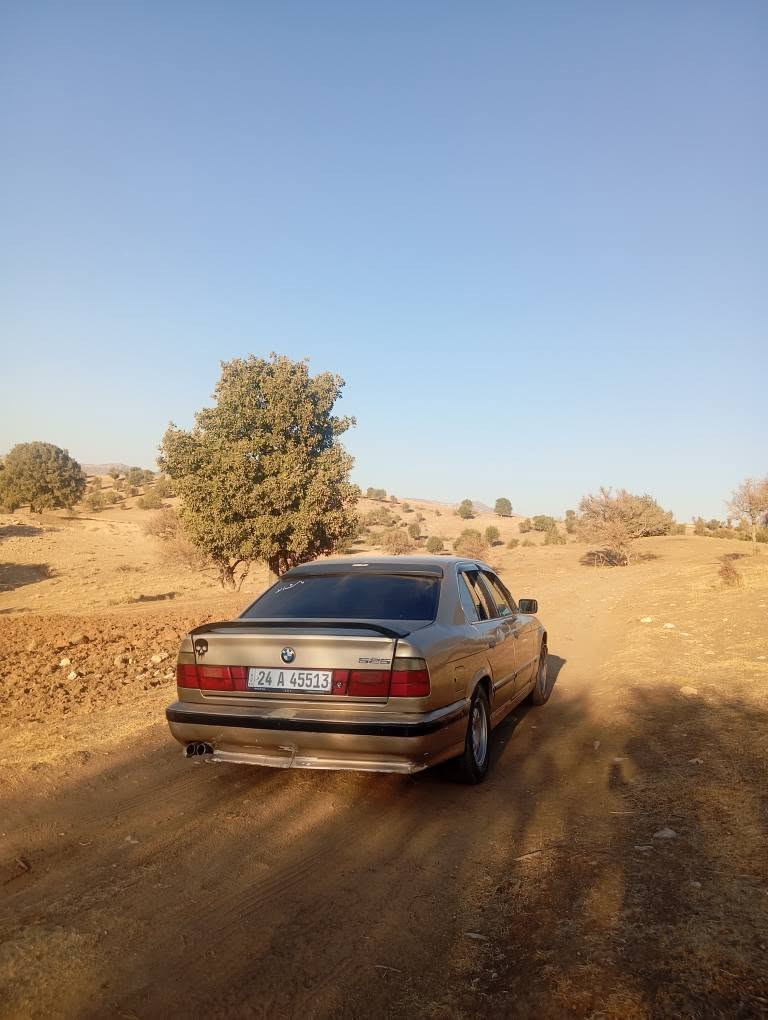 بي ام 525 • موديل ٩٣ • توماتيك