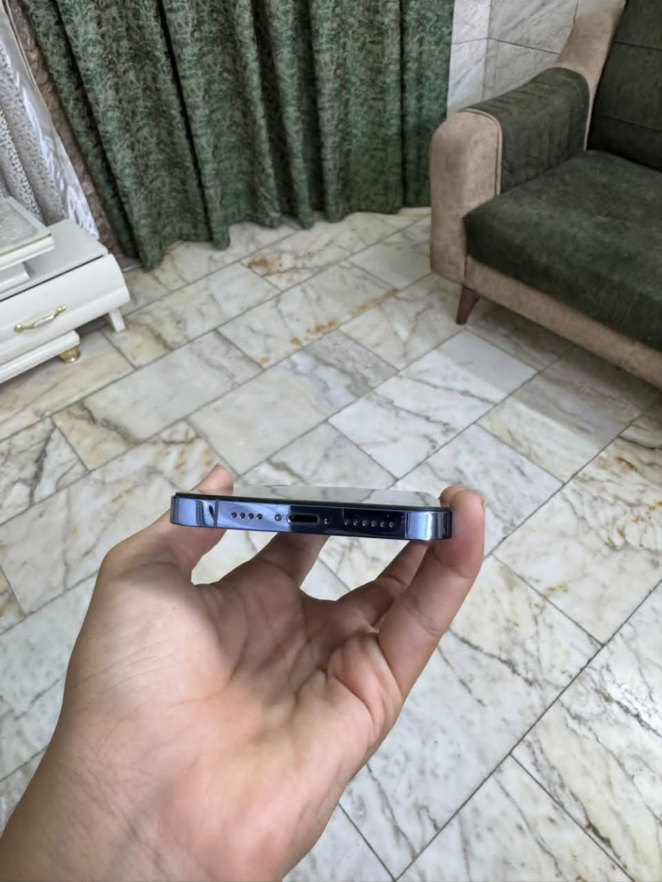 ايفون 13 برو ماكس
بطارية 86✅
ذاكرة 256 ✅
لون بحري ✅
نموذج M ✅
فيس ايدي شغال ✅
نضافه 100% ✅
سعر 525 وبي مجال للشراي ✅
مكان بغداد البلديات رقم ***********
امبدل فقط شاشة
