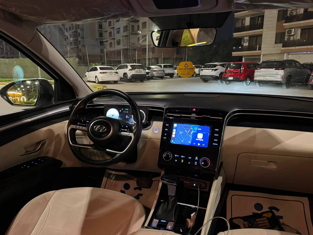 ً
🔹 للبيع توسان خليجي 2024 🚘
السلام عليكم ورحمة الله وبركاته 🌹
عنواني: بغداد - الكرادة
رقمي: *********** (موجود واتس واتصال)
🔥 هيونداي توسان خليجي موديل 2024
✅ السيارة مكفولة (عدا شبر بالباب عكس السايق ظاهر بالصورة الأخيرة)
✅ ماشية 46 ألف كم
✅ محرك 2000 CC
✅ دوش خليجي
✅ فول مواصفات ما عدا البانوراما
✅ تشغيل عن بُعد
✅ بردات خلفية بلادي
✅ كشنات كهرباء
✅ شاشة ديجيتال
✅ أنظمة قيادة (إيكو / سبورت / نورمل)

سعر السيارة 205 ورقة (قابل للتفاوض البسيط)

🔹 السيارة نظيفة وحالتها ممتازة
📍 سيارة خليجي ومواصفاتها حلوة، والجاد يتفضل للفحص والمعاينة.
