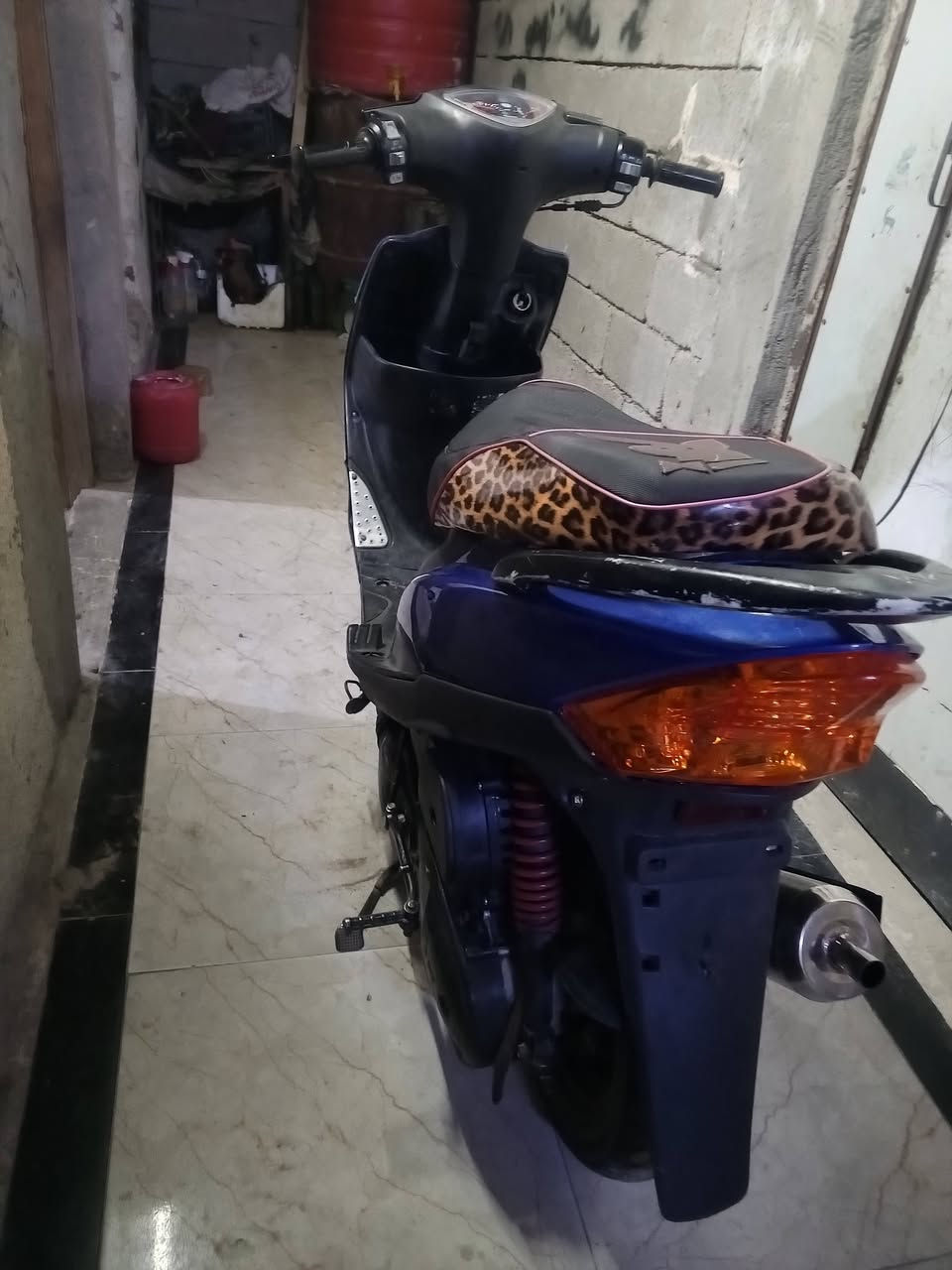 سلام عليكم ماكس عدله للبيع فول كلها شغاله سلف هندر كهربائية بس الباتري ضعيف مكينه بلاد 49ما مفتوحه تفحص سعر 500العنوان البصرة الاصمعي الجديد ***********
