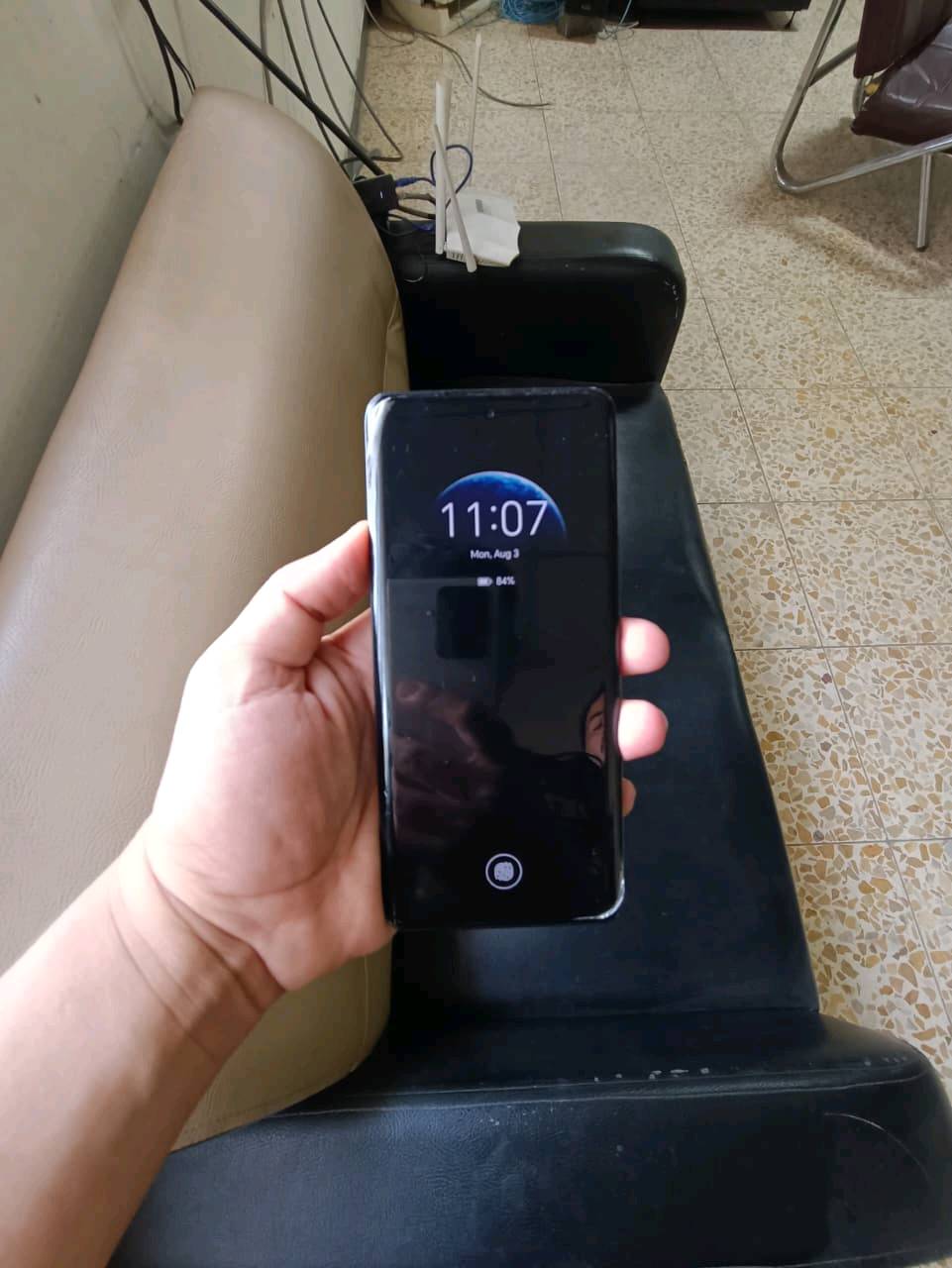 x9b نظيف للبيع
ram 12 كيكا
مكان بغداد الحبيبية
سعره 275 الف