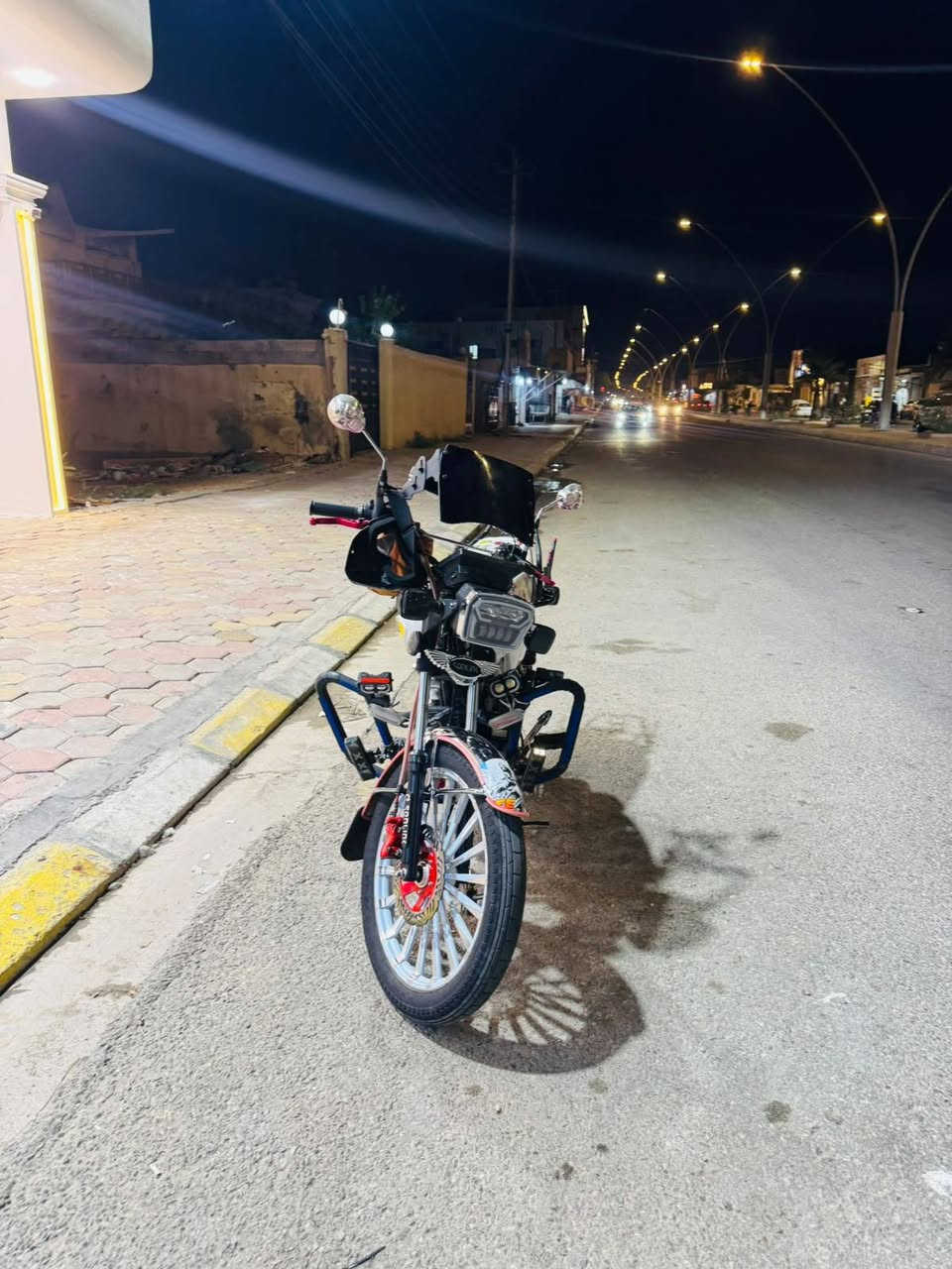 موطور إيراني موديل ٢٠٢٥ محرك 200 مكاني رمادي دراجه جديده بعده بوضع شر *********** سعر مليون ٥٠ قفل
