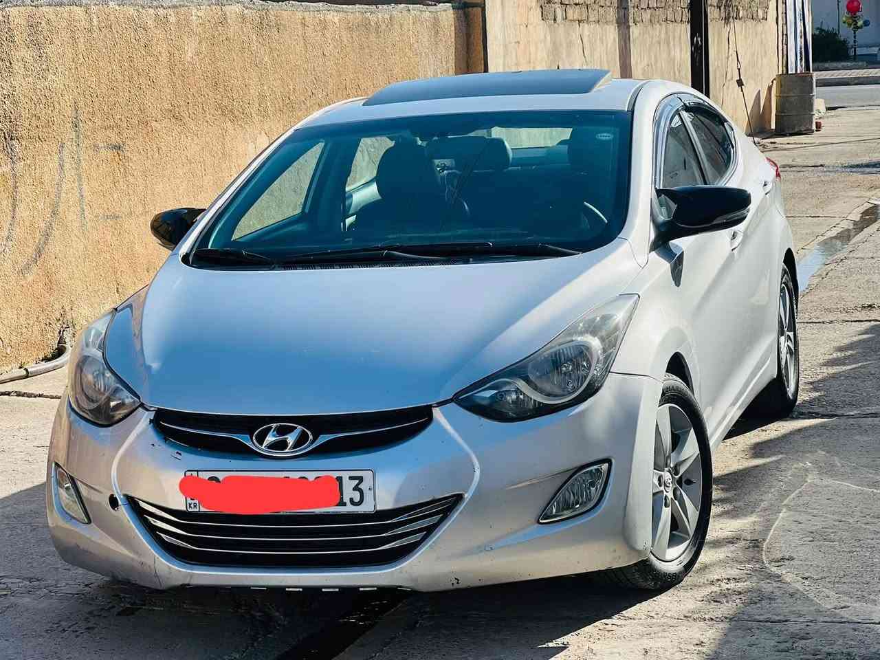 السلام عليكم ورحمة الله وبركاته 
النترا موديل 2012
بدون حادث بدون صبغ
فول مواصفات
نظام ايكو
بصمة تشغيل 
بصمة ابواب
أشاير بالمري 
فتحت سقف 
شاشة كبيرة
كامره وحساسات
محرك دوش
كير محرك صدر تبريد كلها شرط من الدعامية للدعامية 
رقم سليمانية  بأسمي
السعر //108 
***********

