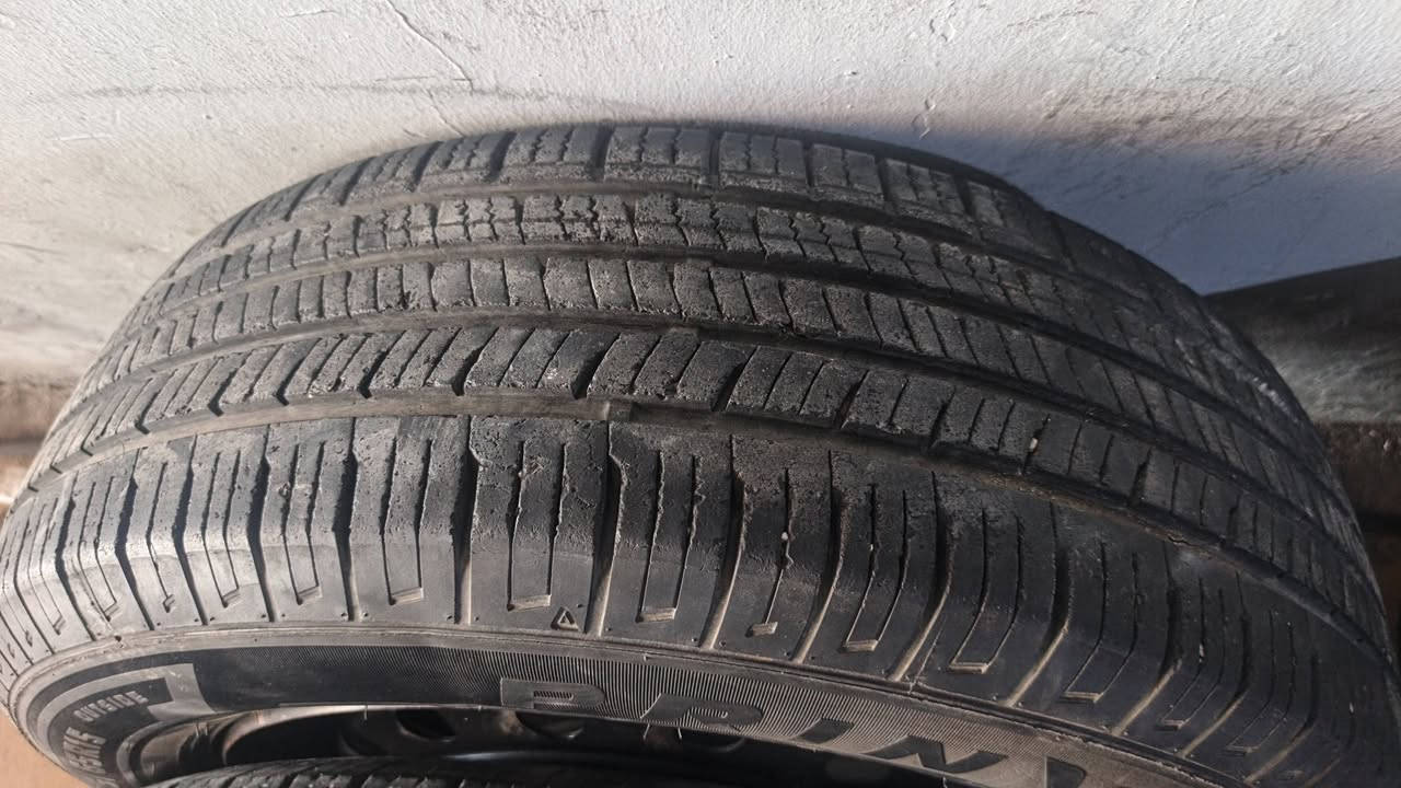 ويل حجمه ١٥ مع تغيرات قياس ١٩٥ /٦٥/١٥ للبيع مكان كربلاء يرهمن النترا فورتي سيراتو *********** تايرات نضافتهن ٧٠./.
سعر ٢٢٥
