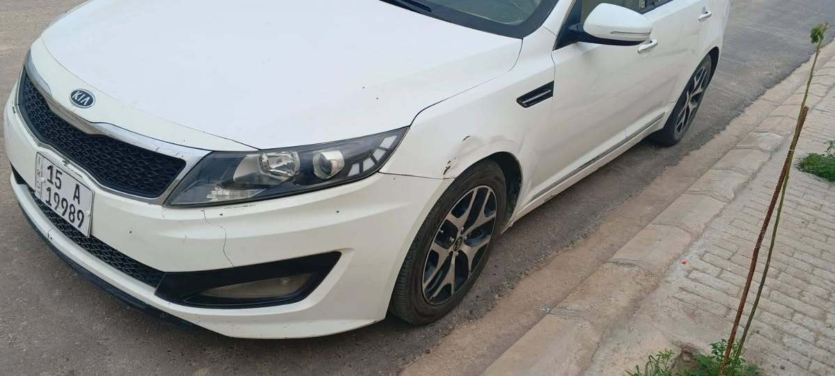 السلام عليكم
كيا اوبتما 2013 خليجي فول مواصفات عدا البنوراما مكينه 2400 

مري شفط 

اشاير مري 

تحكم ستيرن 

شفتات ستيرن 

شاشه 

كاميرا خلفيه 

حساسات خلفيه 

تخم تاير 

باتري جديد 

ادامه قبل شهرين 

مكان السياره كربلاء المقدسه 

مكلف بالنشر 

السعر 115 وبيه مجال للشراي 

***********
