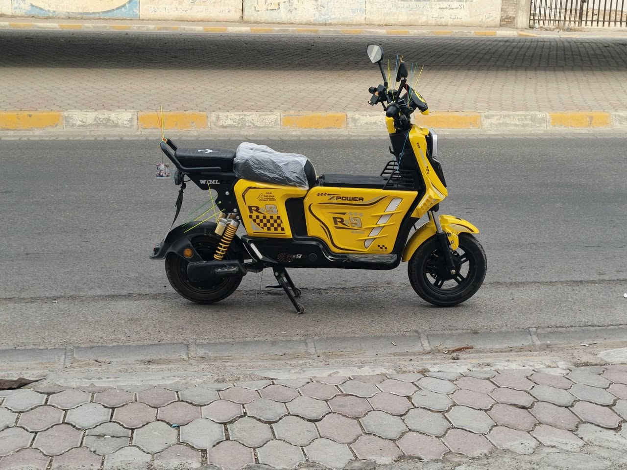 دراجه آر تسعه أم صندوق لبيع سعره 650بها مجال مكان كركوك
