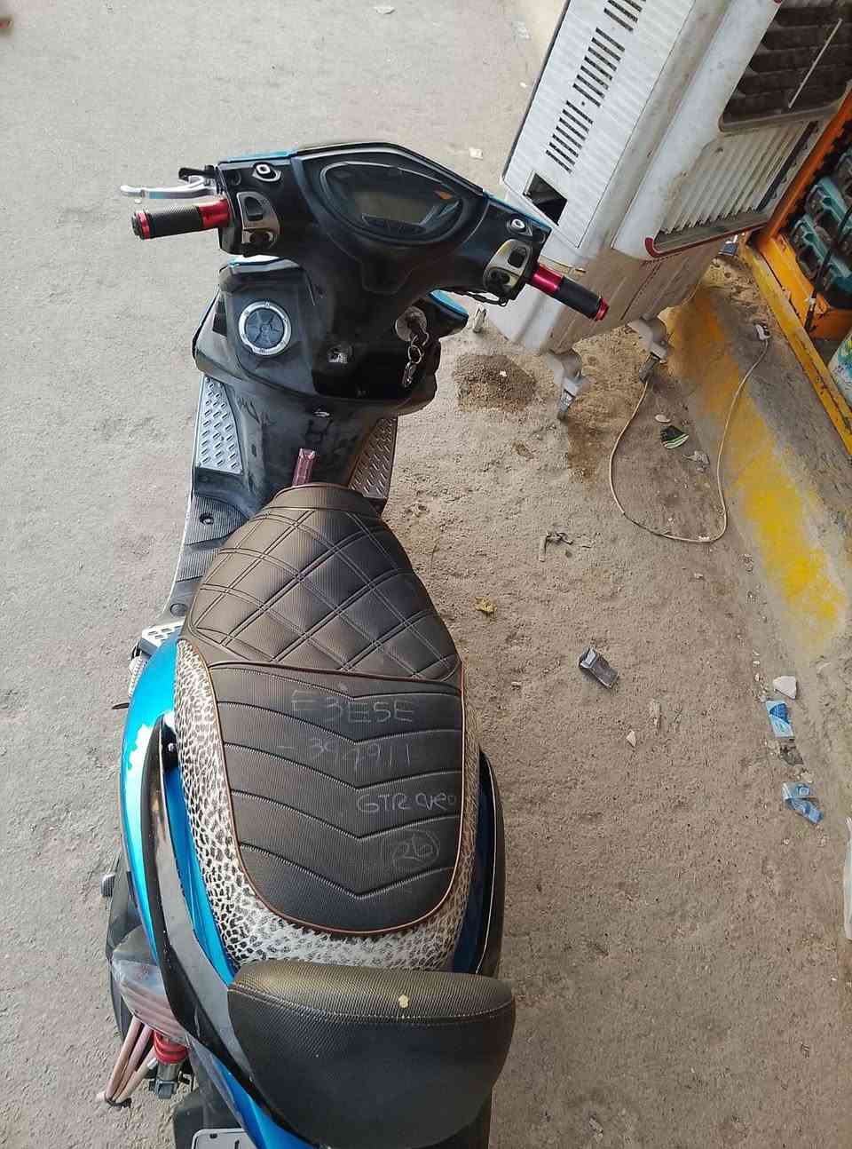 جيتي ار دراجة مكفوللة كفالة عامة نضافة 100 100 
عنوان بغداد مدينت صدر ***********
