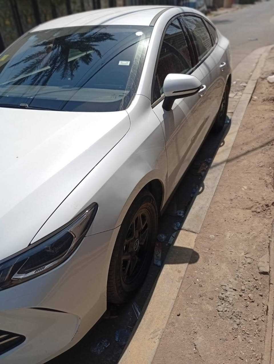 سلام عليكم بي واي دي جن بلاص ٢٠٢٥ للبيع ماشية ٢٢الف بيها قطعتين وربع معجون يحتاجلهن صبغ مبدل جاملغ الأمامي من جهة الصدر ايرباكات طاكة مال تكمه ومال كشن بصف السائق مكفولة لغود وشواصي مواصفات اعتيادية داخل زيتوني 
ملاحظة مكفولة سابقا  السعر ١٧.٥٠٠ وبيها مجال 
مكاني بغداد حي العامل للاستفسار ***********
