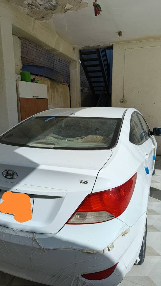 اكسنت ٢٠١٥ خليجي فول مواصفات مكينه ١٦٠٠ مكفولة من الضربة والصبغ گير ومكينه 
حداده نص عمر 
 سنويه لل٢٠٣٠ رقم بصرة بأسمي
السعر ٨٧
للتواصل واتساب ( *********** ) البصرة, العراق

