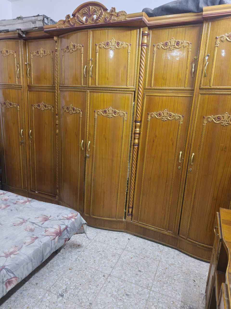 السلام عليكم
غرفه أخشاب عراقي تفصال 
الجودة فوك الوسط 
مسجل عل بيعتها بسبب الجمعه اشيل 
العنوان بغداد البلديات الضباط الثانيه 
اكتب السعر وإني ادخلك خاص لأن والله ما اعرف سعرها
***********
