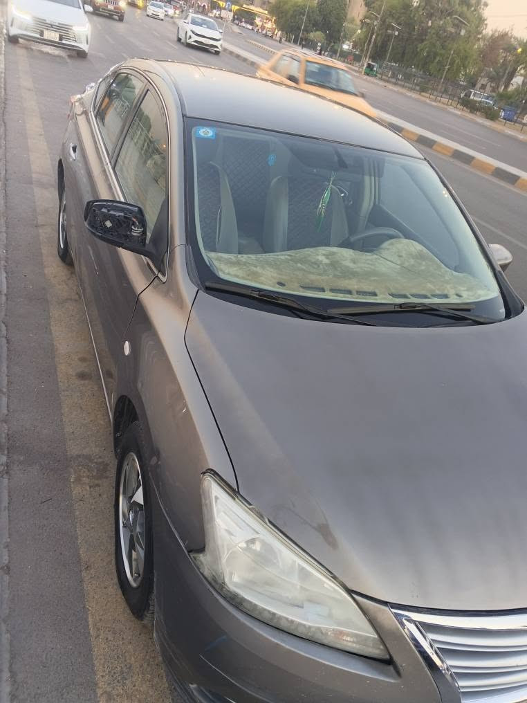 نيسان سنترا موديل16خليجي بيه بنيد مبدل وبارد بلباب وبارد بجاملغ ماشيه 177الف/*********** بغداد, العراق
