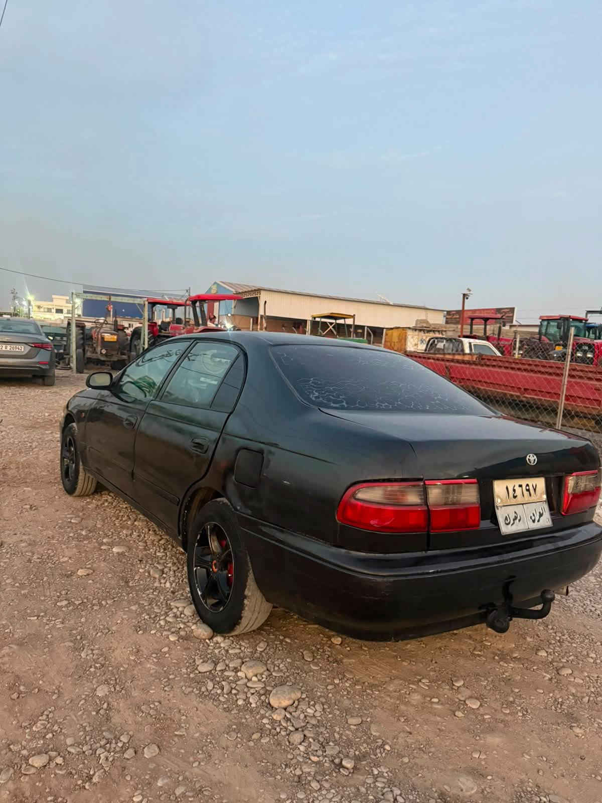 تویوتا کارینا  Toyota Carina 1994.                                    مودیل 1994 رەقەم و سەنوی دهوک تەحویل غەرمە شەرت عام بەخ لۆ جوانی پێش و پاش کەپس سوکان بیلادیە گیر عادیە.                      4 وەرقە غرمە لەسەرە                                                                               سعر 25 ورقە و مجال                                                             ژ.م ***********.                                                                 ژ.م***********.                                                                   ژ.م***********.
