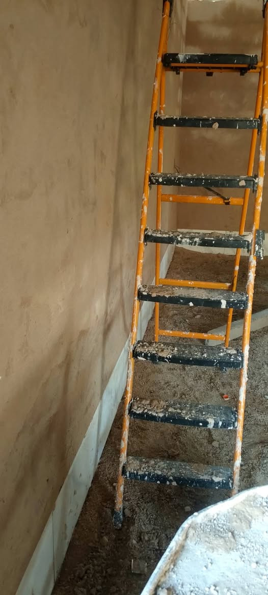 يوجد كادر لبخ جص وأسمنت
وتزفيت السطوح وتفليش البيوت وتصعيد مواد بأسعار مناسبه وبناء خزانات ‏‪***********‬‏
