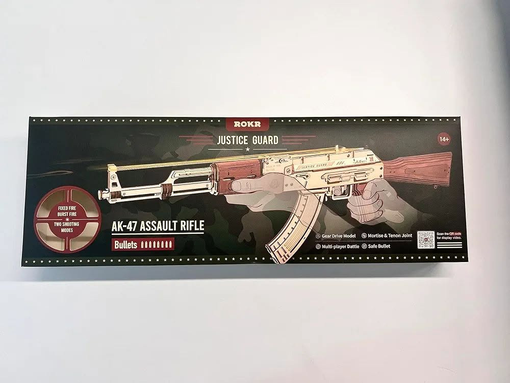 جديدة بالباكيت غير مستعملة وشرط الفحص قبل الاستلام ليكو بندقية AK 47 قطع كاملة بسعر ٥٠ الف دينار توصيل ٥٠٠٠ دينار بغداد و ٦٠٠٠ المحافظات تواصل واتساب ***********

