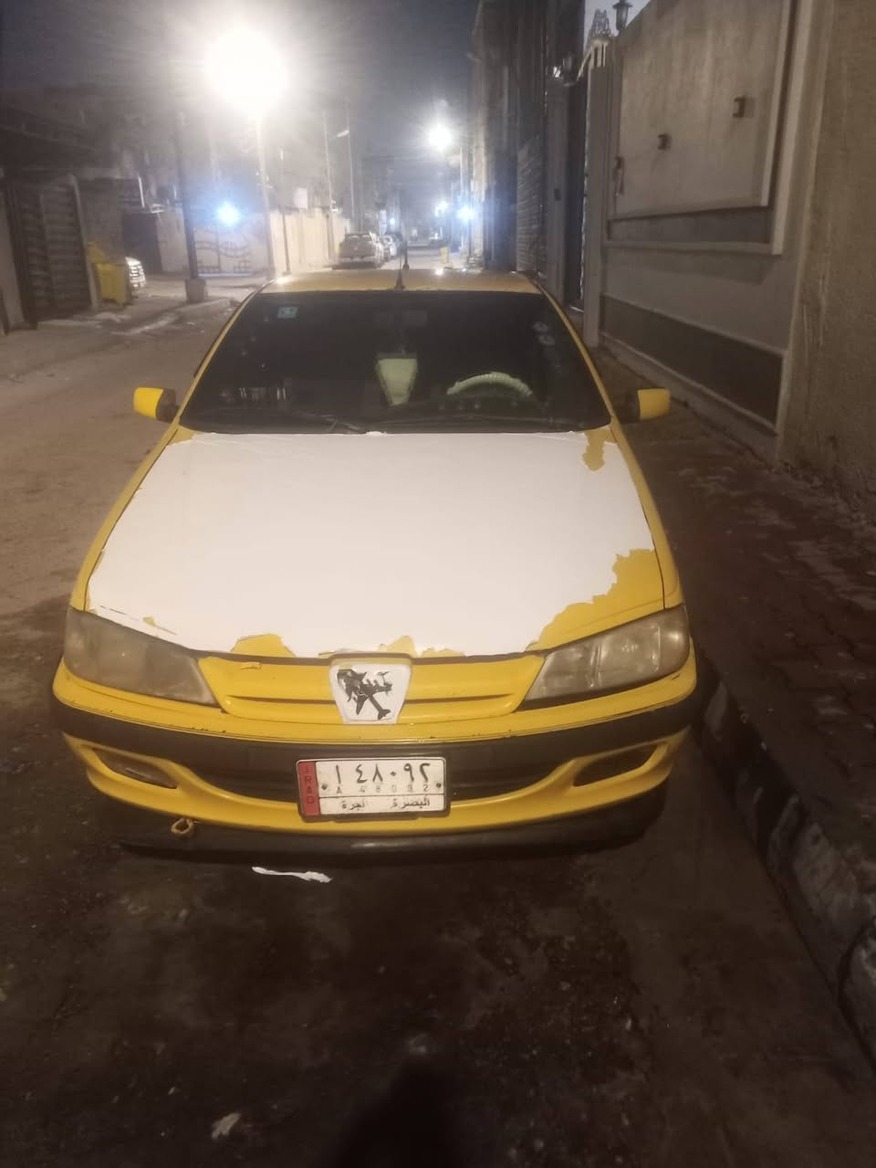 سلام عليكم سياره بيجو باص مديل ١٣ سياره مكينه كايمه يرادلها طابوكه سنويه لتسعه وعشرين مصفره هيئه وغرمات راعيها يمي يريد تحويل دواخلها تخبل تايرات جدد تبريد شغال كير يخبل سياره يرادلها بس مكينه طابوكه مراوس كرسته مارك بطه شعندك نزل مكاني بصره ***********
