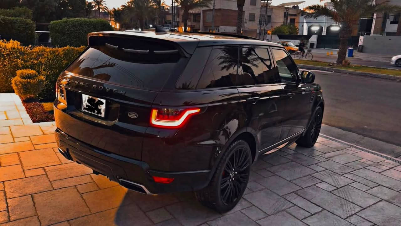 رانج روفر موديل 2019  سبورت
supercharge V8
طبعاً السيارات فول مواصفات ١/١ 

امريكي جاملغ ايسر فقط (بدون ايرباك) 
بدون دواخل بدون ايرباك
وابرز المواصفات راح اذكرها 
————————————————-
- بصمة تشغيل 
- ⁠فتحة سقف / بانوراما 
- ⁠ابواب شفط 
- ⁠ترحيب دخول واقتراب ⁠
- ⁠كشنات تدفئة وتبريد 
- ⁠كشنات خزن + كهرباء  
- ⁠داتاشو 
- ⁠ثلاجة 
- ⁠نقطة عمياء + مري قلاب + شفط 
- ⁠خزن ذاكرة مقاعد 
- ⁠تجوه خلفية كهرباء 
- ⁠سقف شامو 
- ⁠ستيرن كهرباء 
- ⁠لايتات داينمك 
- ⁠جكات تصعد تنزل 
- ⁠مودات قيادة مختلفة 
- ⁠اربع كامرات 
- ⁠حساسات امامي + خلفي 
- ⁠جنطة كهرباء + شفط 
- ⁠السيارة اعلى مواصفات بفئتها وبعد بيها هواي مواصفات الجناية يعرفوها 
باقي السيارة مكفولة من بموديلها 
وبدون اي نقص جاهزة متصرف عليه دينار 
رقم بغداد الجديد هزة جديده
ماشيه 35 mi 
( مكينة - كير - كهربائيات - صدر ) كله تمام 

مكان السيارة بغداد /  السيديه 

***********
