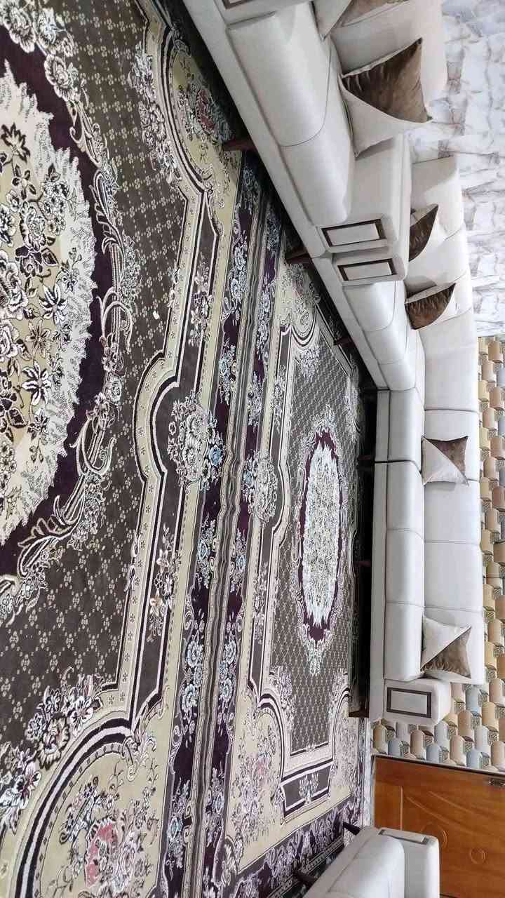 من رخصة ألادمن
عيني تخم ديوان كورنر ٢٠ طول ١٤ متر ونص تفصال بمعنى الكلمه درجه اولى جديد شغل معمل احنه مشتغليه
لون أوف وايت مطعم ب جوزي موديل جكليته بيه قنفتين مفصوله مع زاويه وحده مثل ماموضح بالصور يوصلك اي اختلاف عن تفاصيل يرجع سعره مليون وربع بيه مجال بسيط بس شراي يتصل *********** متوفر واتساب أو مراسله الخاص
