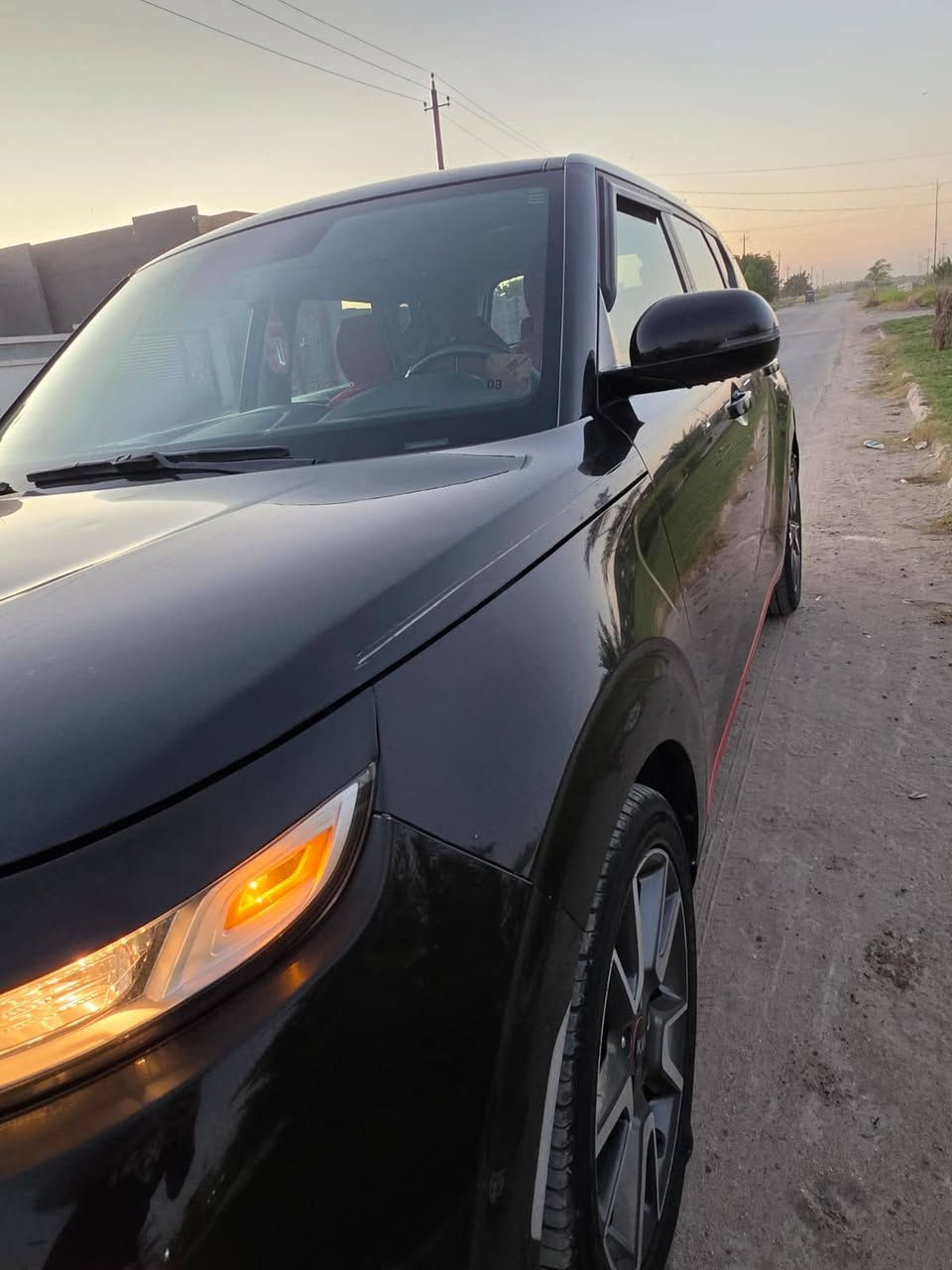 🚘 للبيع — كيا صول GT Line موديل 2020 🔥
🇺🇸 وارد أمريكي
💥 حادث قطعة واحدة فقط — الجاملغ الأمامي الأيمن مبدّل، والباقي ليبل واحد ✅
🏁 الفئة: GT Line
⚙️ محرك 2000 DOHC
🔄 أشاير بالمراي
📡 رادار أمامي
📱 شاشة Apple CarPlay
🎛️ تحكم ستيرن جهتين
📷 كاميرا دوّارة 360°
🪪 رقم بغداد الدولي الجديد

💰 السعر: 149 — وبيها مجال 
📱 واتساب: ***********
