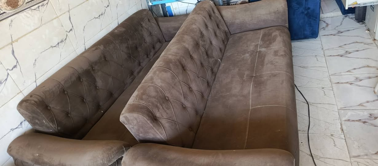 🛋️ تخم تركي للبيع 🔥
📌 الحالة: مستخدم
🪑 السعة: 10 مقاعد
🛏️ الاستخدام: يتحول إلى سرير أو يُستخدم كمخزن
✨ عملي ومناسب للبيت

📍 الموقع: الرفاعي – قرب معجنات النجفي
💰 السعر: للاستفسار مراسلة خاص 📩 تصال ***********
