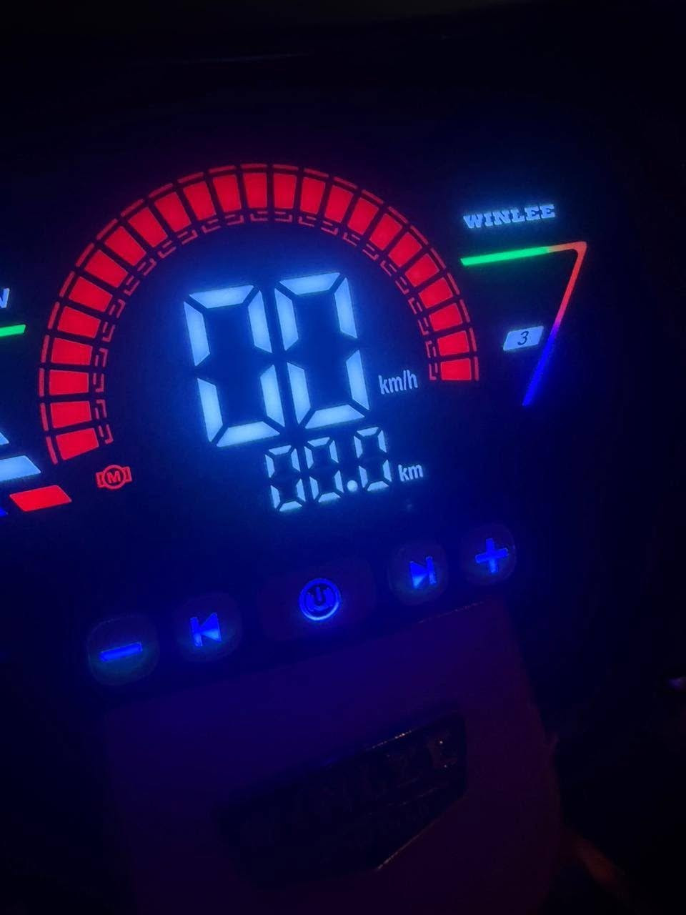 R11 2026 
دراجة استخدام نظيف كلشي شغال بيها 
 بطاريات جدد قبل أسبوعين تبدلن
 تزويد
 عقل رياضي 
يدات بريك تقسيم 
واقية طين كاربون 
السعر 500 وبيها مجال قليل 
للتواصل ***********
