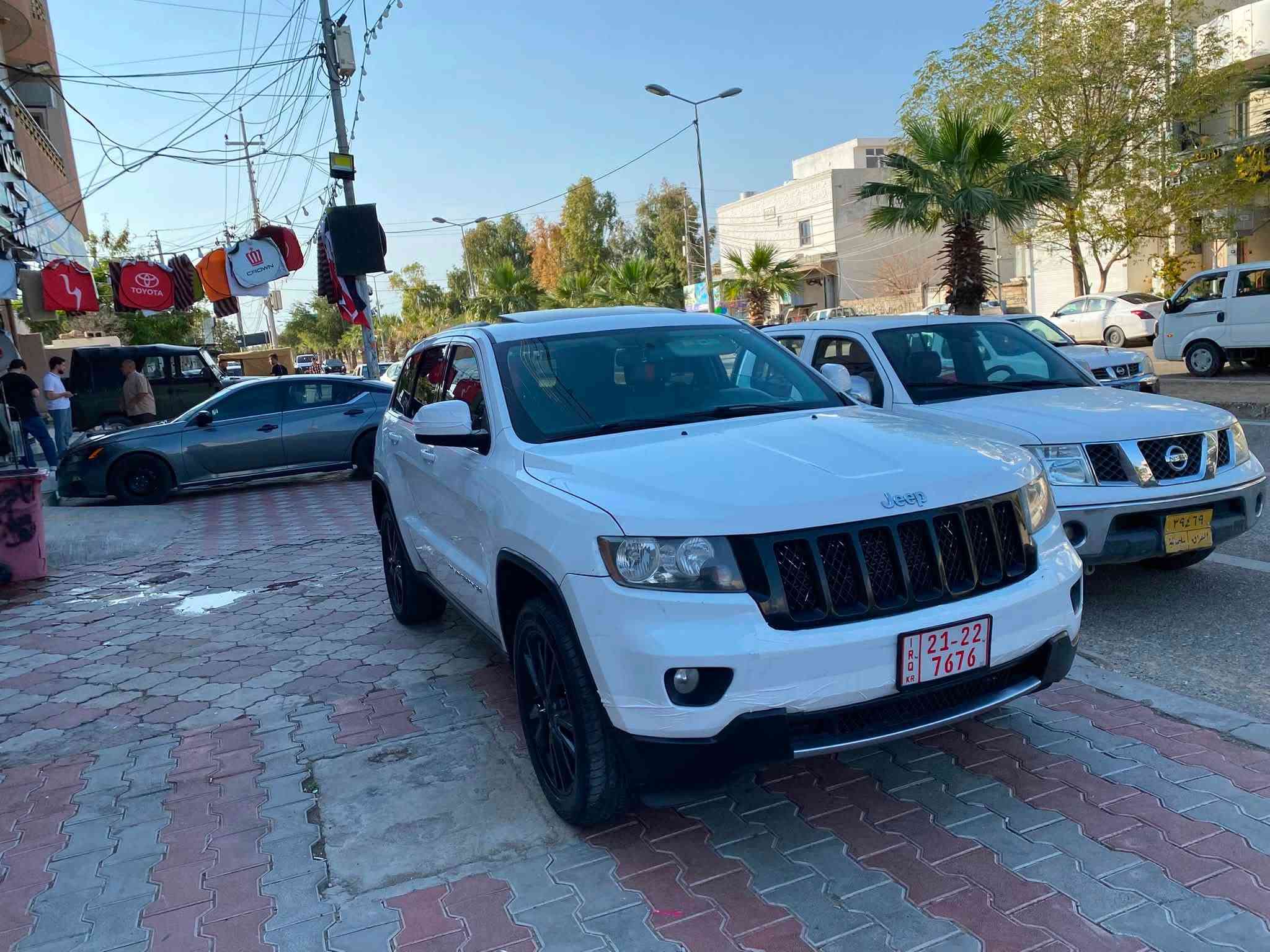 Jeep 2013 be boyax sax
V8 Rt
Kodey bo krawa
Limeted full
Panorama 
Kwshn jld 
Kwshn hetar
Awena hetar
Zor shte tr
***********
