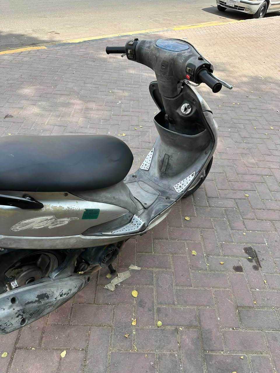 دراجه ماكس منغولي جديده مكينه مكفوله لا نضوح ولا تبخير شلعه ومعدل كهربائيات كلها شغاله اشاير سكنات لايت عالي ناصي قفل صندوك كله شغال كفرات اصليه ومكينه ناعمه سلف وهندر كله شغال ودراجه ملحه اي نقص مابيها رايدها ب550 وبيها مجال مكاني الاعظمية ***********
