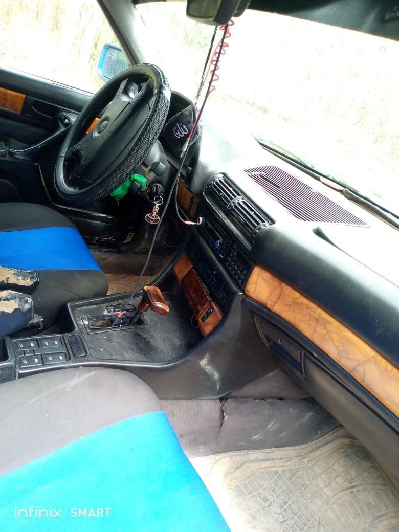 BMW مديل 1991 كير  وكينه نضيفات 27وبيه مجال ببيه مجال  بصيط  كربلاء الحسينيه العطيشي ***********

نص مكتوب في الصور:
- Infinix SMART
