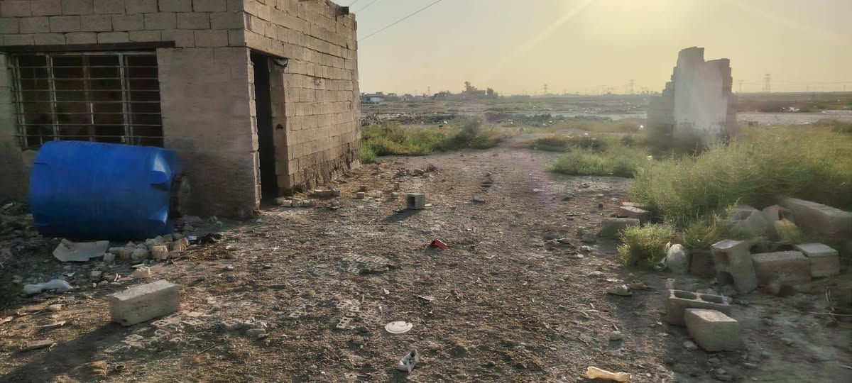السلام عليكم
قطع أرض للبيع 
الموقع: الدوانم خلف مطعم الديوان
المساحه: 270م
للاستفسار الاتصال: ***********
