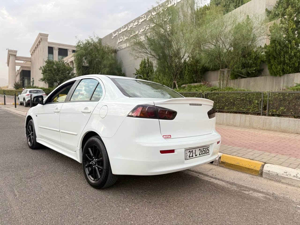 بسم الله🤍  سعر 118
لانسەری قرش ٢٠١٧ خەلیجی بۆ فرۆشتن 

سەیارەکە هی ماڵە  و هی  مەعرەز نیە مالی دۆستە
 
مەکینە ٢٠ ە سەیارەکە 
ناوزەردە +ئاوینە ئیشارەتە

سەیارەکە کامل سپۆرتە
دۆسەی بۆ دانراوە 
دەعامی پیشەوەی کراوە بە دەعامی ئیفۆ
بالی دواوەی کراوە بە بالی ئیفۆی بچوک 
ویلەکانی کراوە بە ویلی بلاک ئیدیشن رەش+ قاعیدەی بانسی بریمبۆ 
سەیارەکە یەک دینار مەسروفی نیە 
سەنەوی تا ٢٠٢٩ تازەیە
١٦٩ هەزار رۆشتوە گیر مەکینە بوخار تەقەو رەقە تەبرید غەرامە تەحویل هەمووی بەشەرت
پیشی تازە داگیراوە ٢ دەبلی کاملی بۆ گۆراوە
٢ دەبڵی دواوەشی بۆ گۆراوە بەدوای مەسروف مەگەری
سۆنەرەکەیشم داناوە سەیارەکە بی بۆیاخە 

نرخی 118 گەلاو مەجالی زۆر کەم لە سلیمانیە سەیارەکە 

***********
***********
لانسر قرش للبیع
مودیل ٢٠١٧ ە خلیجی 
محرک ٢٠  
کفالە عامە 
سیارە کامل سبورت
دعامی امای ئیفو ویل بلاک ئیدشن جناح ئیفو 
118 بیها مجال قلیل السليمانية, العراق
