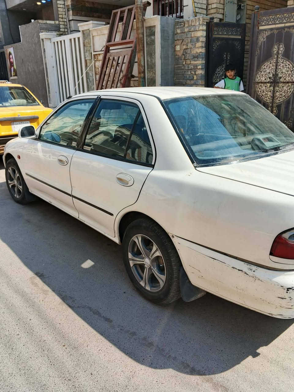 السلام عليكم ورحمة الله وبركاته عندي بروتون للبيع موديل ٢٠٠٢ مكفوله من الصبغ الضربه رقم انكليزي تبريد هاتف *********** السعر ٤٠ وبيها مجال @
