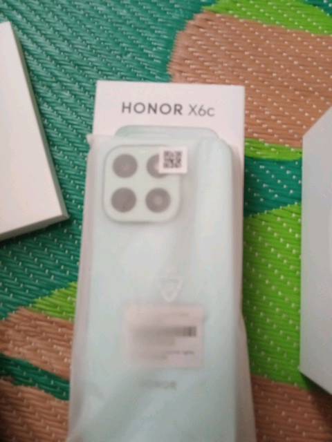 الاستفسار ***********

---

*📱 للبيع HONOR X6c كسر زيرو*

*المواصفات:*
- الذاكرة: 256GB
- الرام: 6GB
- البطارية: 5300mAh يومين
- اللون: اخضر نعناعي
- *الحالة: مستخدم اقل من شهر ونص نضافه 99%*
- الملحقات: كامل اغراضه بالكرتونة + الشاحنة الاصلية + كفر

*السعر: 220,000 دينار - بيه مجال بسيط* 
*المكان: بغداد*
*للتواصل: مراسلة على الخاص*

سبب البيع: اخذته اقساط ب 285 الف