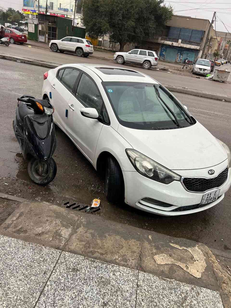 سيراتو ١٧ خليجي مكفوله مابيها صبغ محرك ٢٠٠٠
على ايدي ماشيه ١٨٦ الف سياره نظيفه بيها كم طخه بارد تتعدل ممعدلها ***********
بغداد الشعلة مكاني
