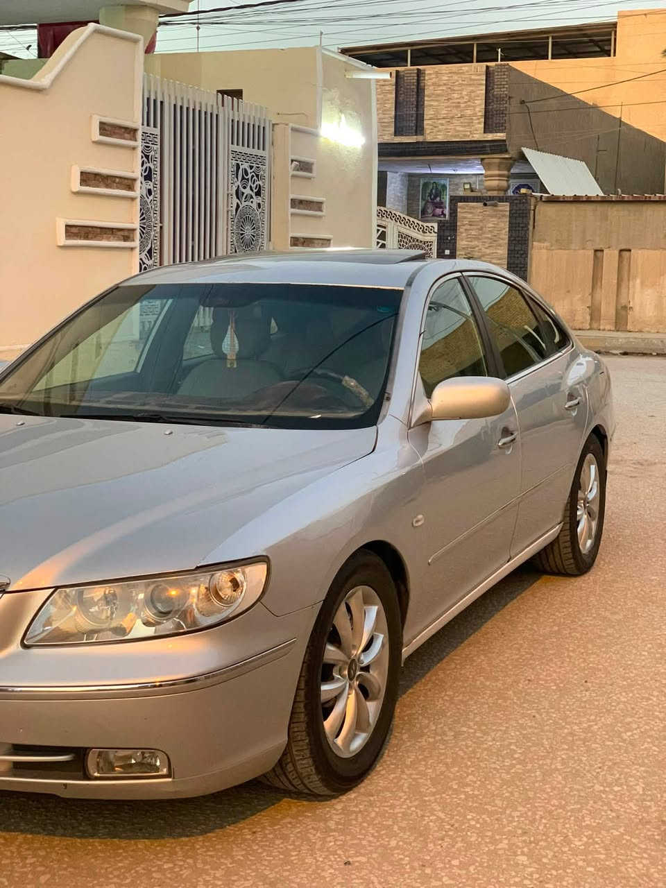 السلام عليكم 
هونداي ازيرا موديل2009 محرك 3300سنوية جديدة لـ2030 رقم أربيل دولي جديد فول مواصفات بيهة فقط جاملغ عكس سايق مبدل تبريد حدادية كولة جديد تخم تاير سيارة مال جناي واحلا من الصور السعر108وبيهة مجال  
العنوان:بابل
الاستفسار:***********
