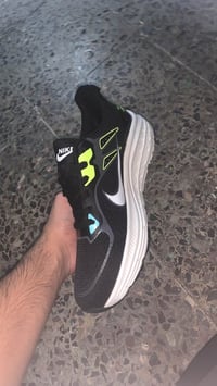 مقاس 41 • توصيل موجود • للبيع